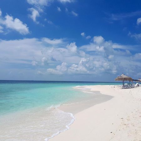 Ukulhas Villa Oceanview Hotel & Spa Екстериор снимка