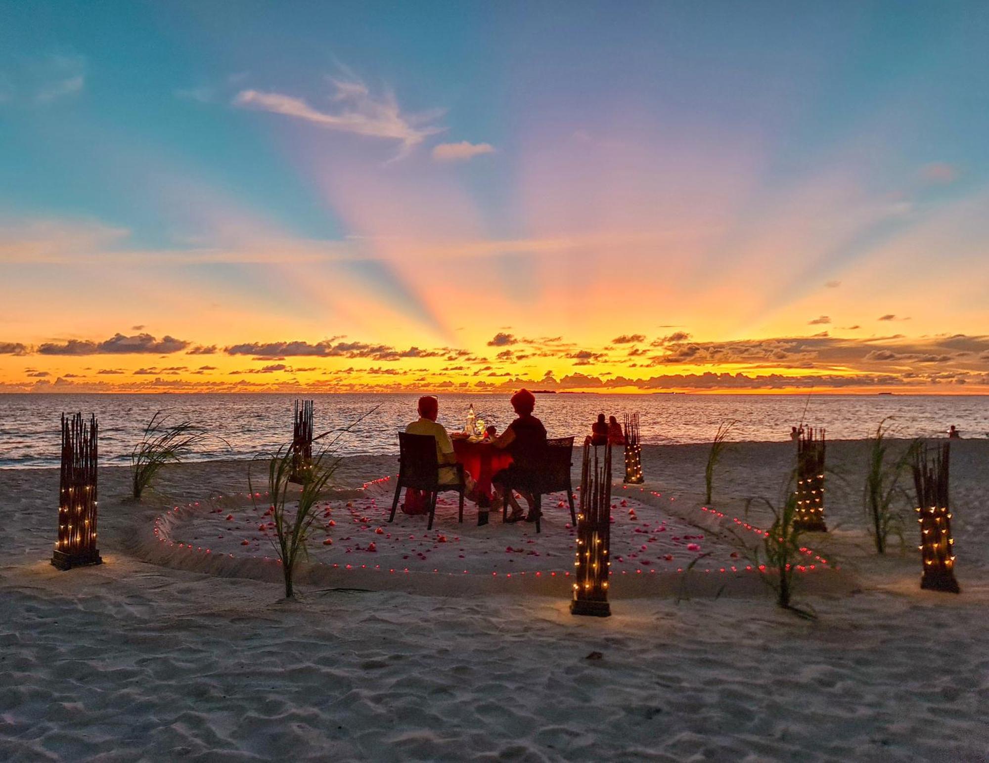 Ukulhas Villa Oceanview Hotel & Spa Екстериор снимка