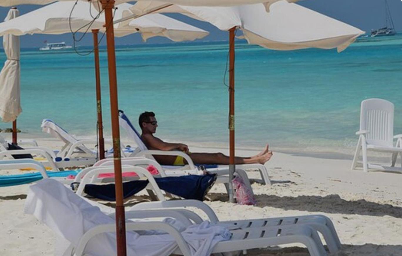 Ukulhas Villa Oceanview Hotel & Spa Екстериор снимка