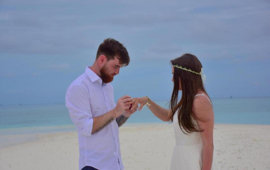 Ukulhas Villa Oceanview Hotel & Spa Екстериор снимка